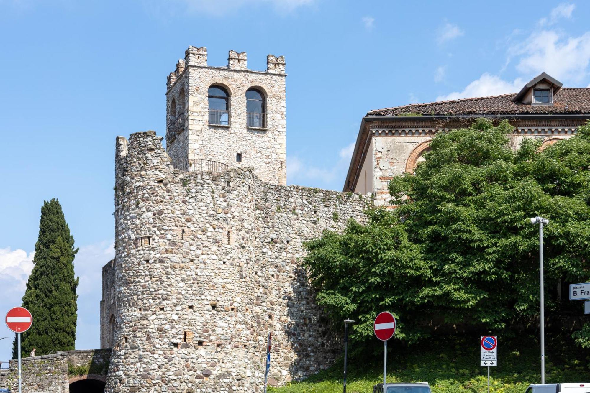 Carpione Apartment Desenzano del Garda Exterior photo